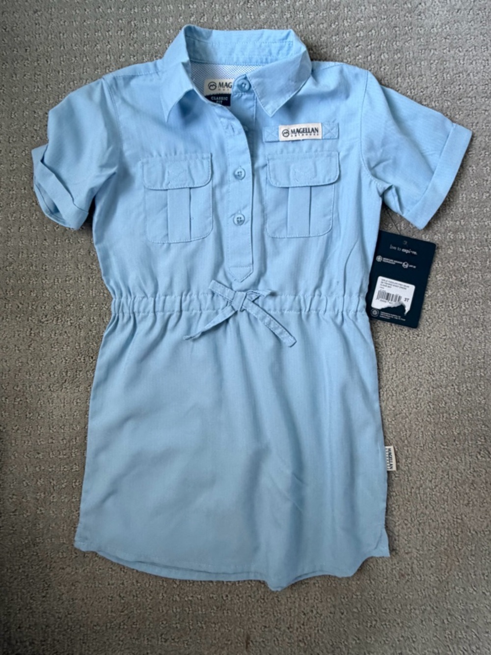 Magellan Outdoors Light Blue Button-Up Fishing Shirt